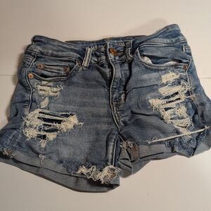 American Eagle Denim Midi Shorts Women's Size 4 Ripped Distressed Frayed